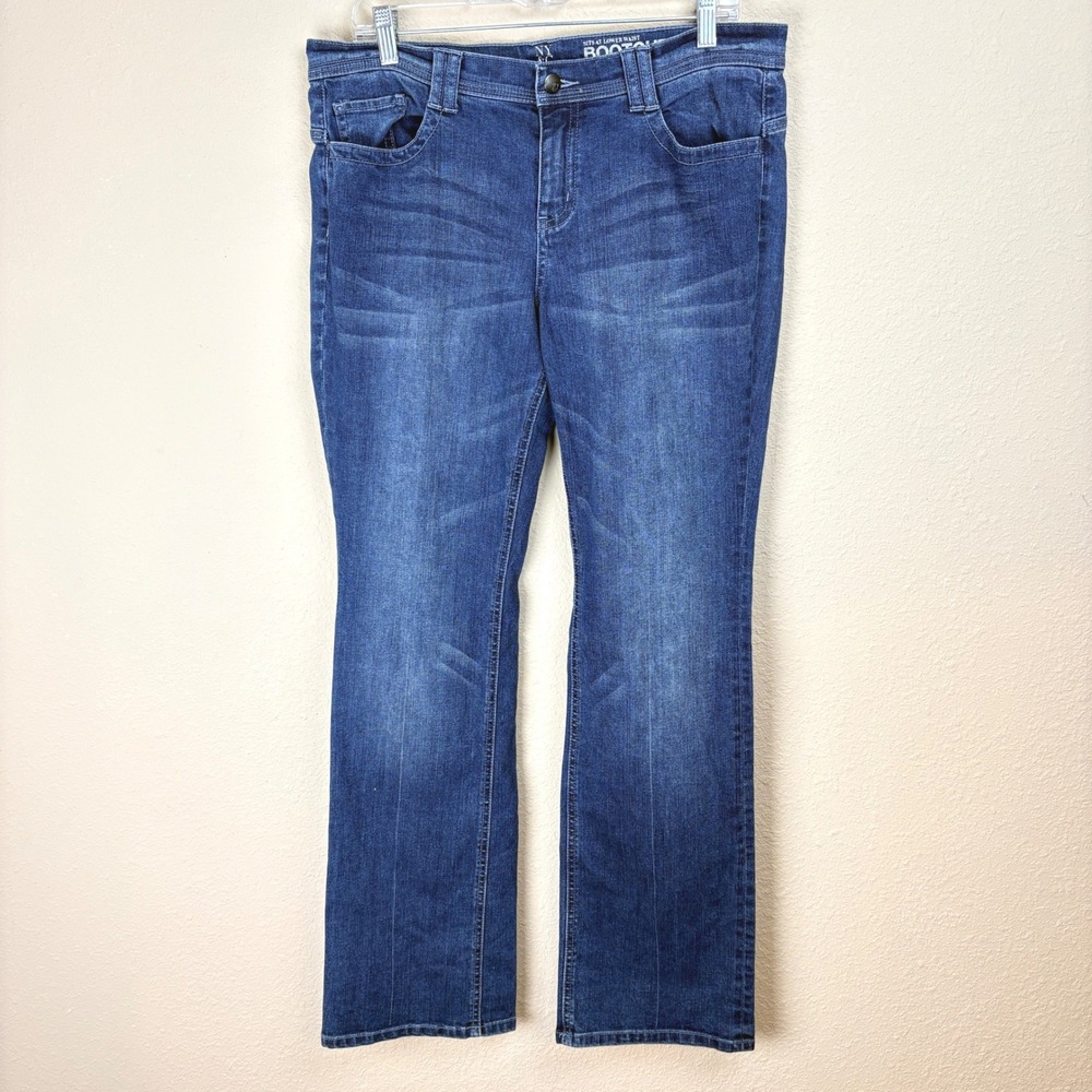 NY&C Bootcut Jeans 12 Blue Sits‎ at Lower Waist Embroidered Med Wash Five Pocket